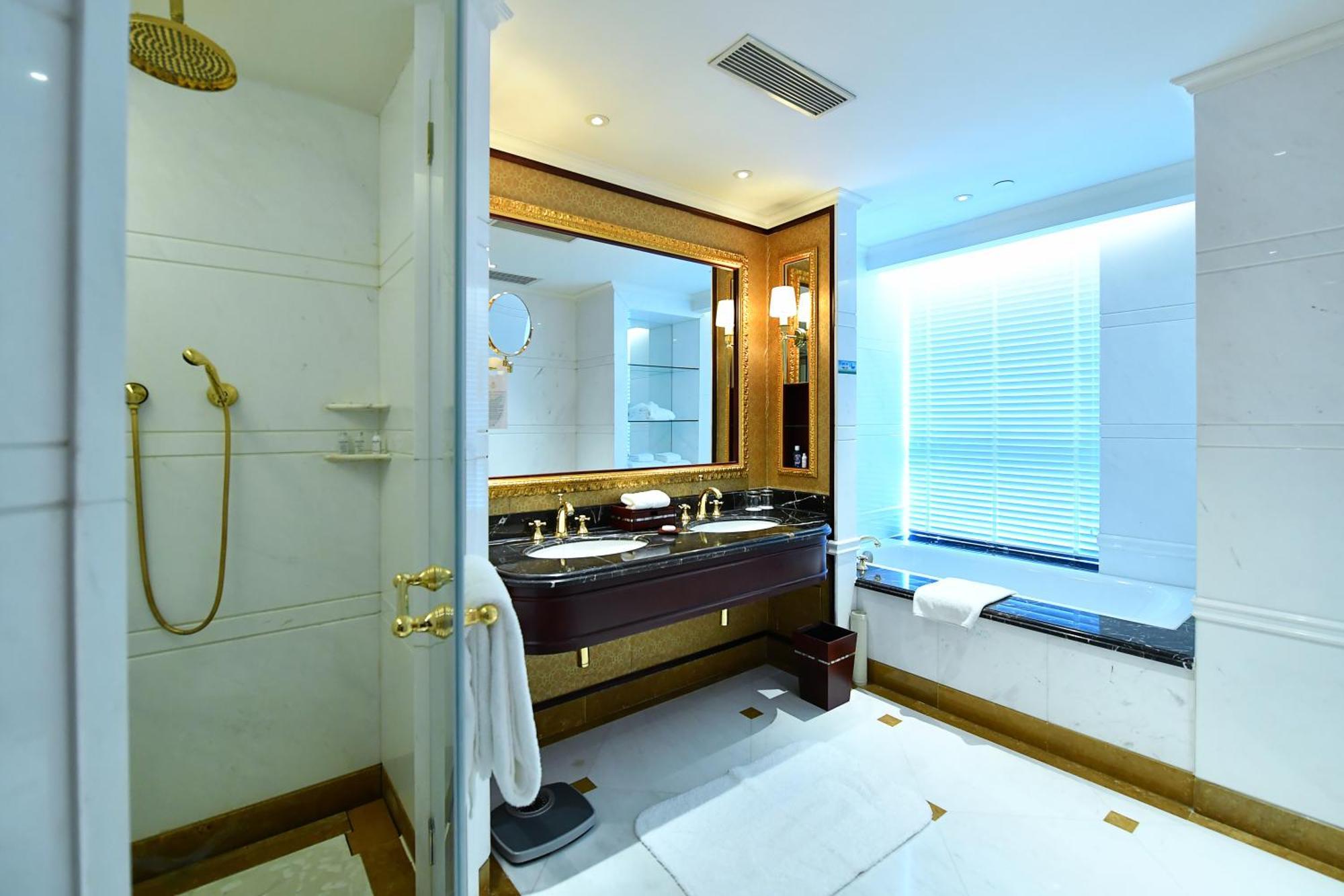 Hotel Grand - Nanjing Road