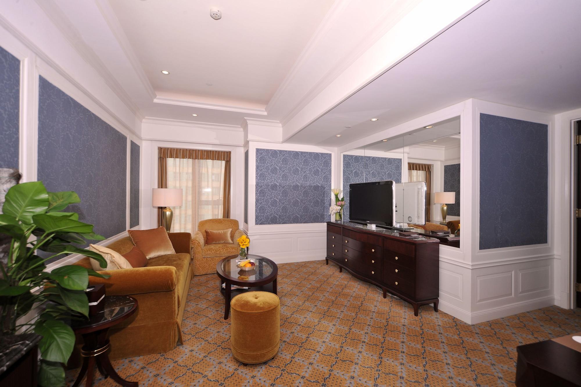 Grand - Nanjing Road Hotel