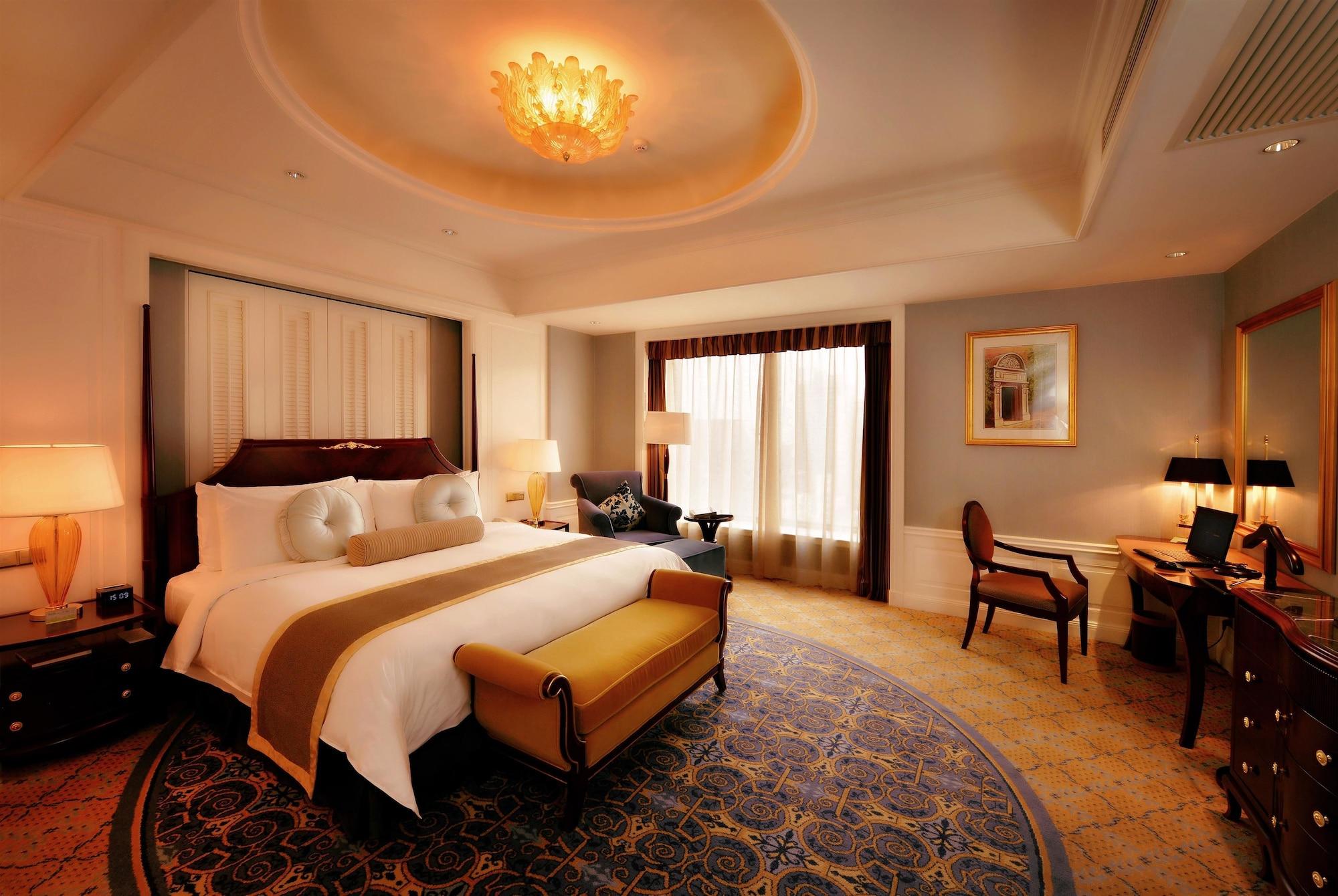Hotel Grand - Nanjing Road 5*