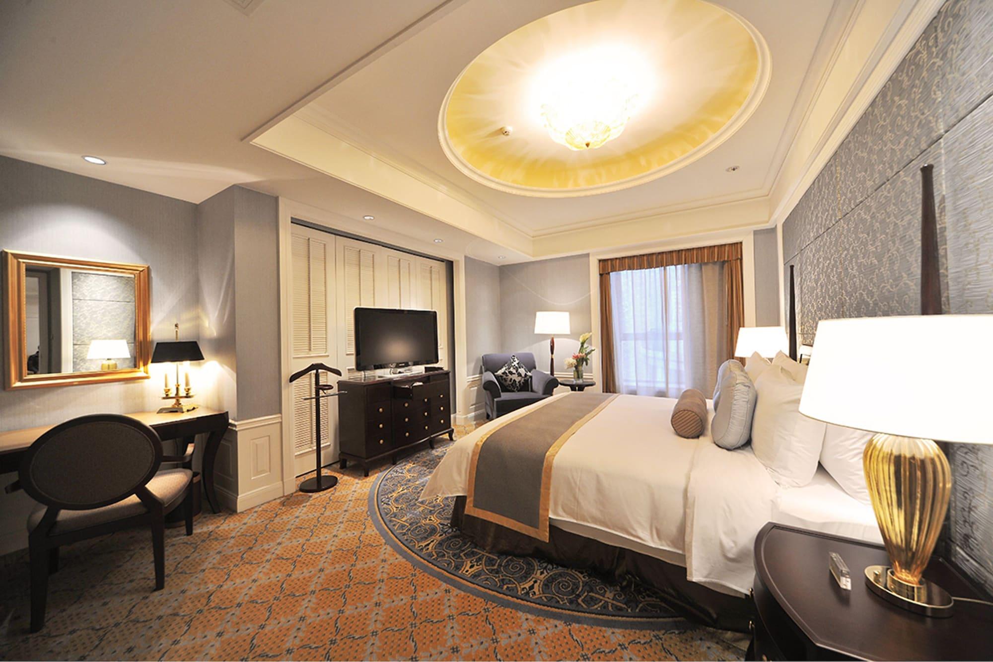 Grand - Nanjing Road Hotel