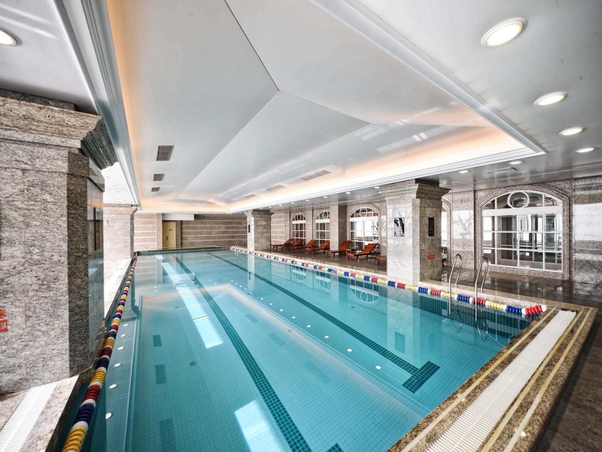 Grand - Nanjing Road Hotel