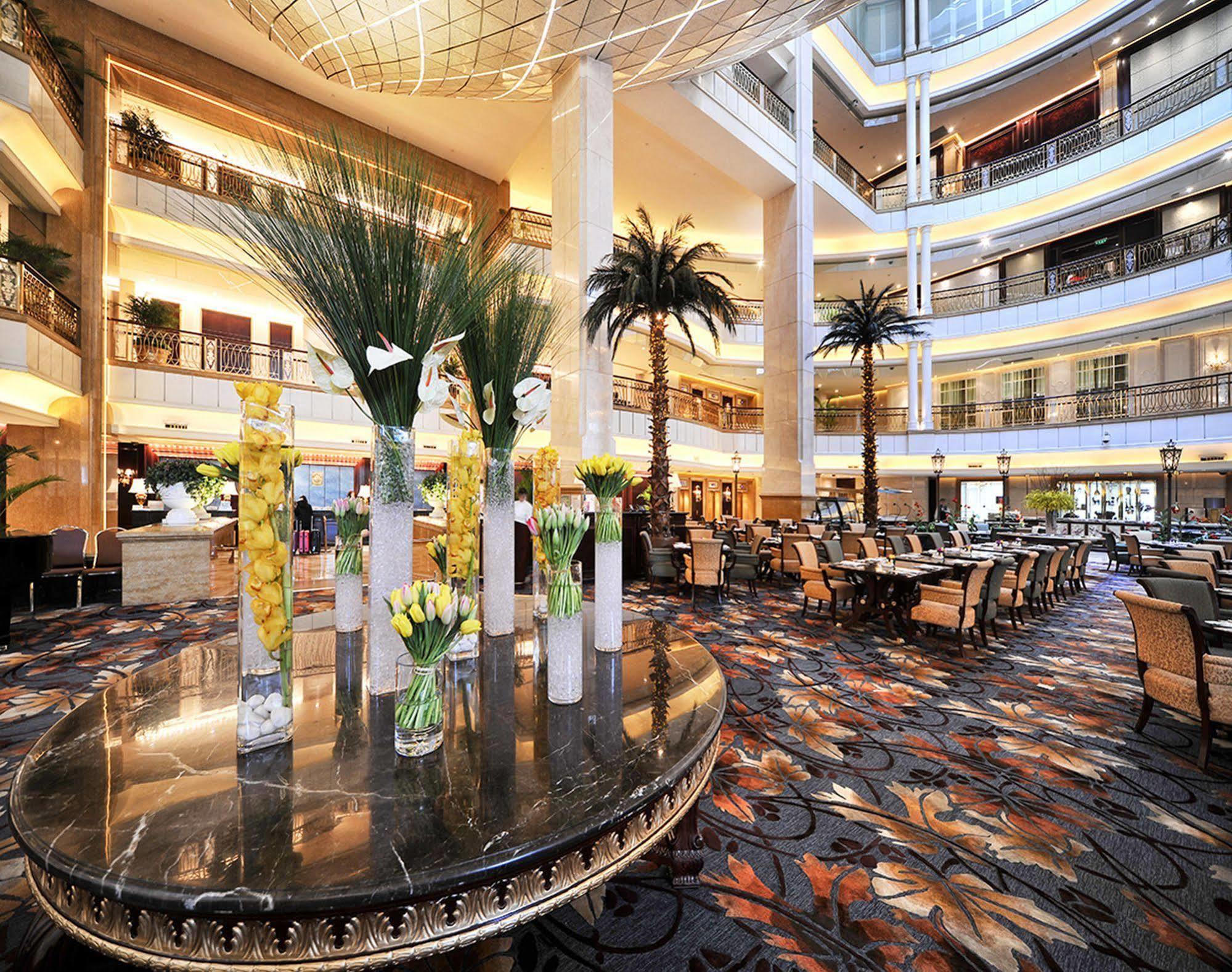 Grand - Nanjing Road Hotel